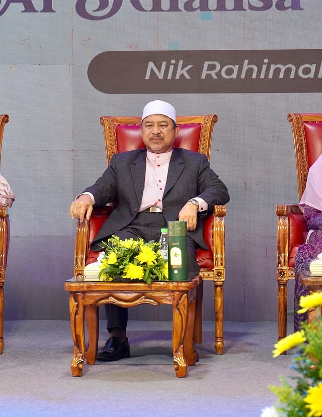 Nasaruddin-Menteri-Besar-Kelantan-Sudin-Singa.jpg